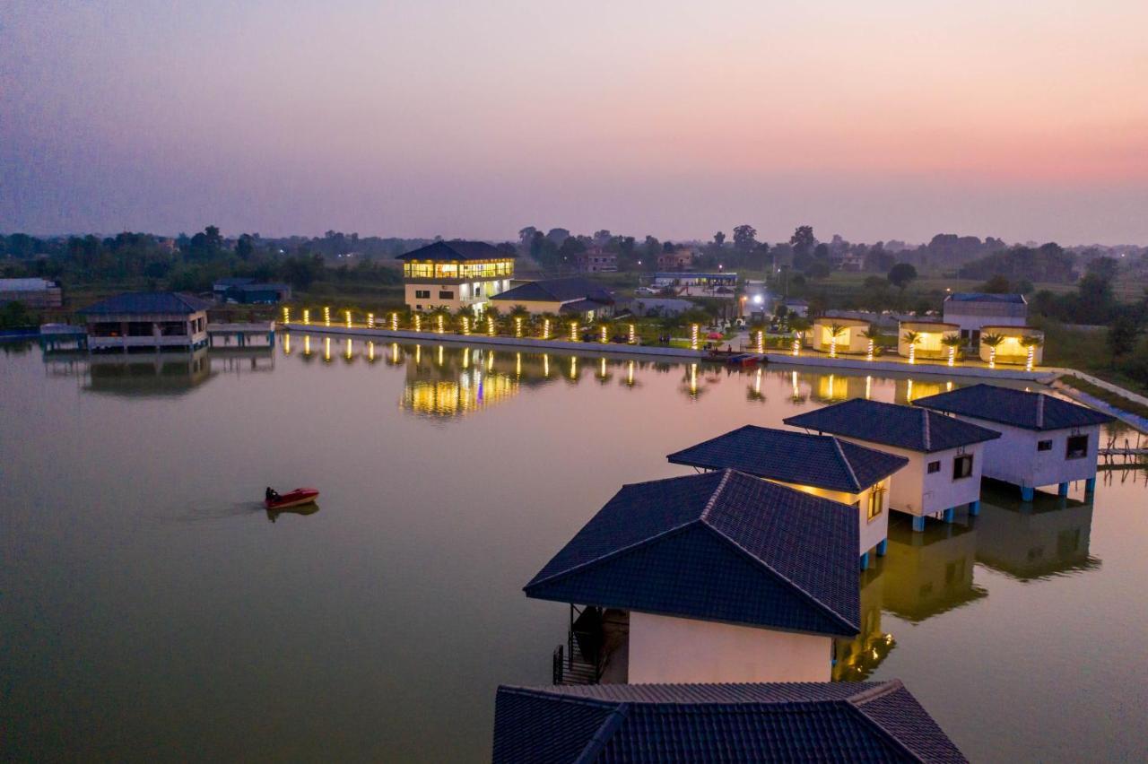 Lumbini Palace Resort Bagian luar foto